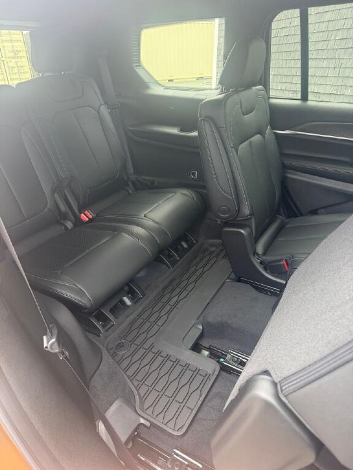 2026 Jeep Grand Cherokee L Limited Photo