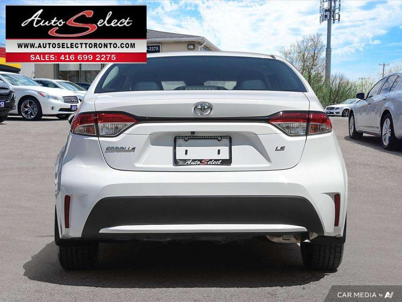 2020 Toyota Corolla LE Apple Carplay - Clean Carfax - New Tires Photo