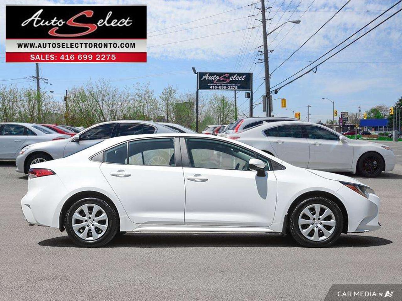 2020 Toyota Corolla LE Apple Carplay - Clean Carfax - New Tires Photo