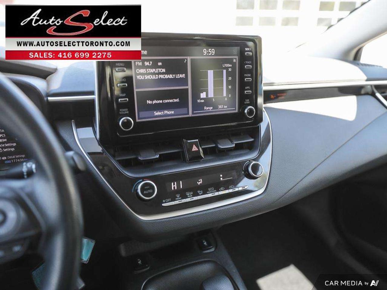 2020 Toyota Corolla LE Apple Carplay - Clean Carfax - New Tires Photo