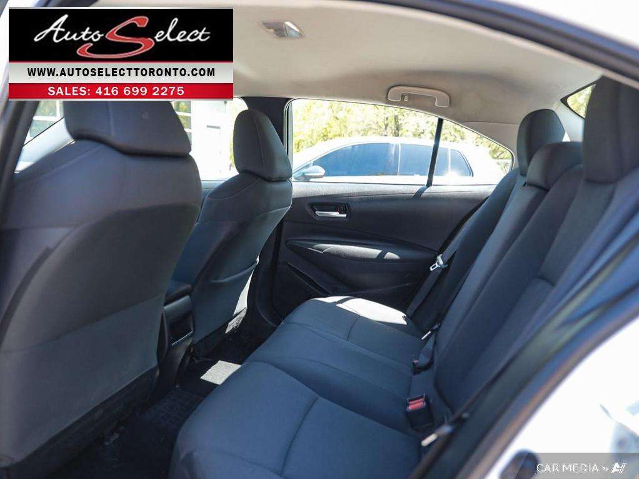 2020 Toyota Corolla LE Apple Carplay - Clean Carfax - New Tires Photo