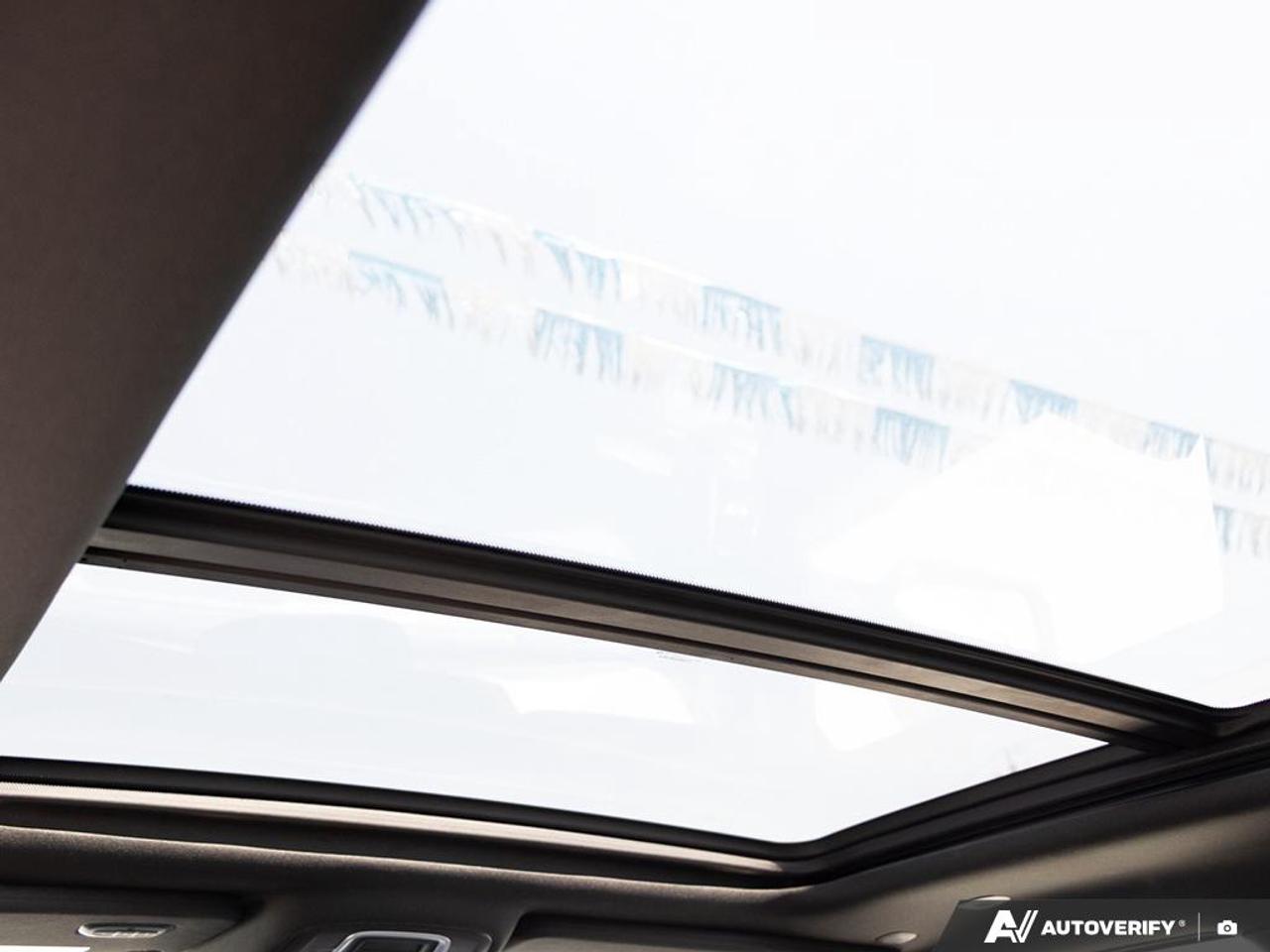 2022 RAM 1500 Rebel NAVIGATION SYSTEM | BED UTILITY GROUP | 25W REBEL Photo