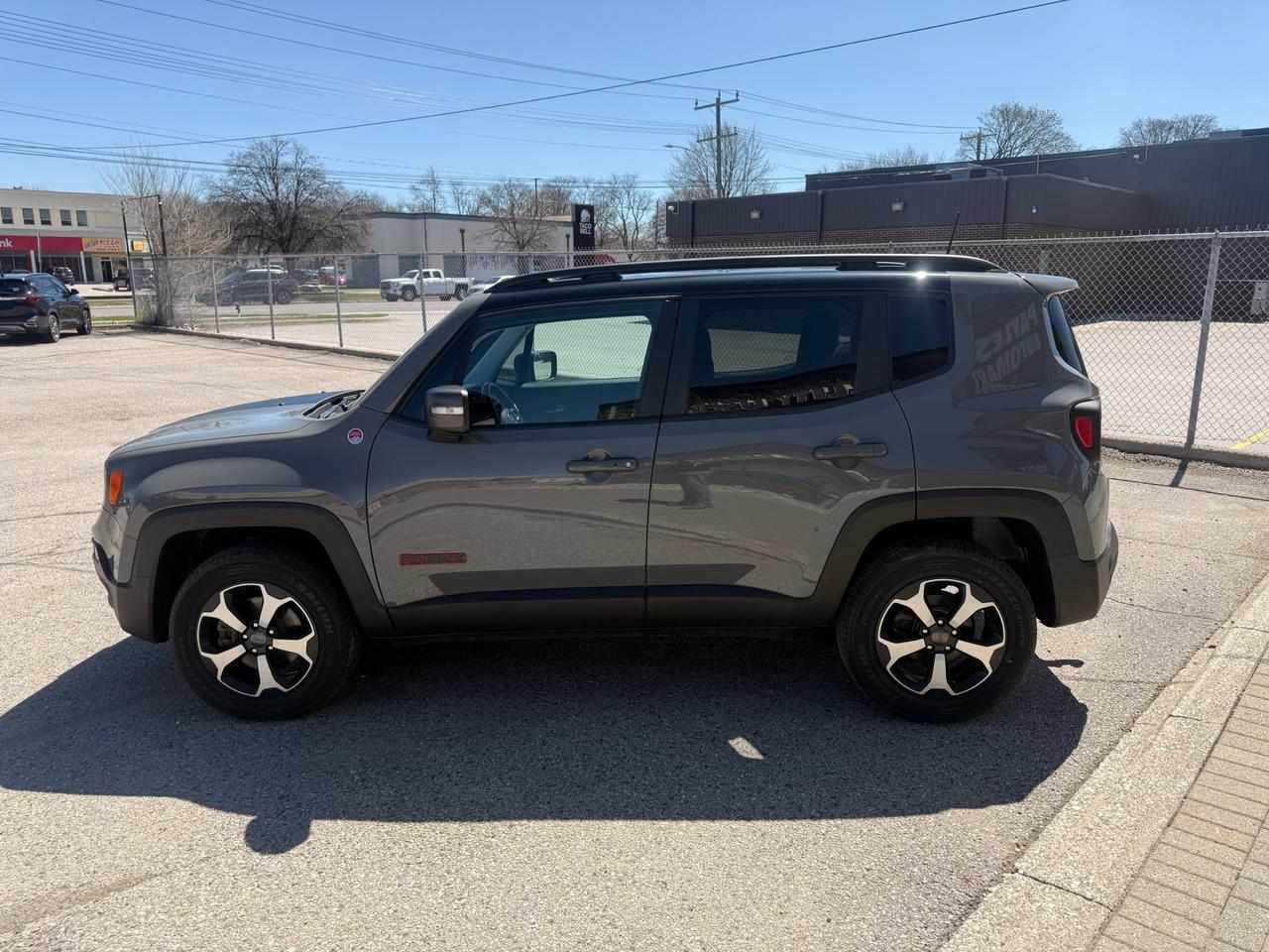 2021 Jeep Renegade Trailhawk Photo