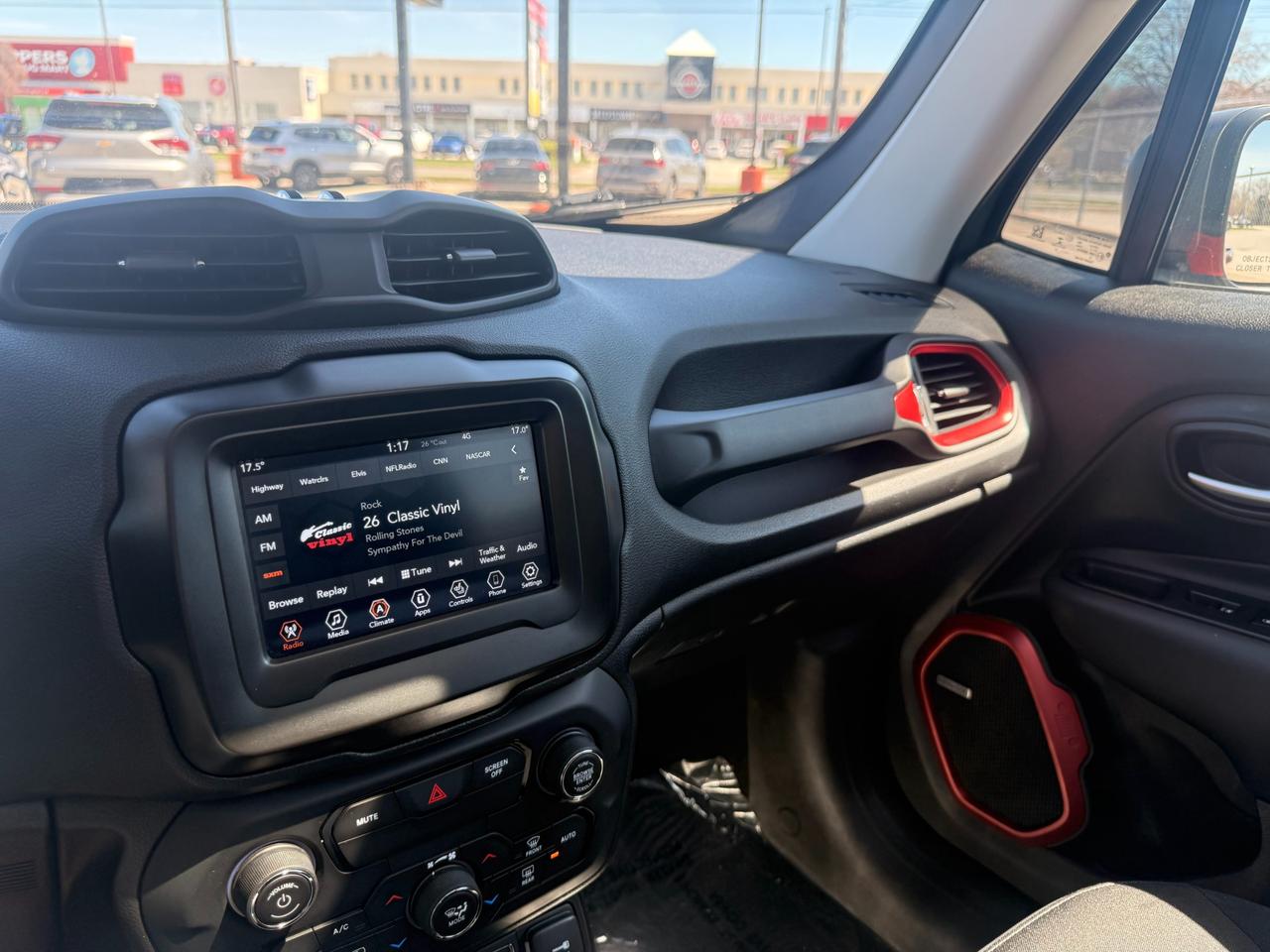 2021 Jeep Renegade Trailhawk Photo