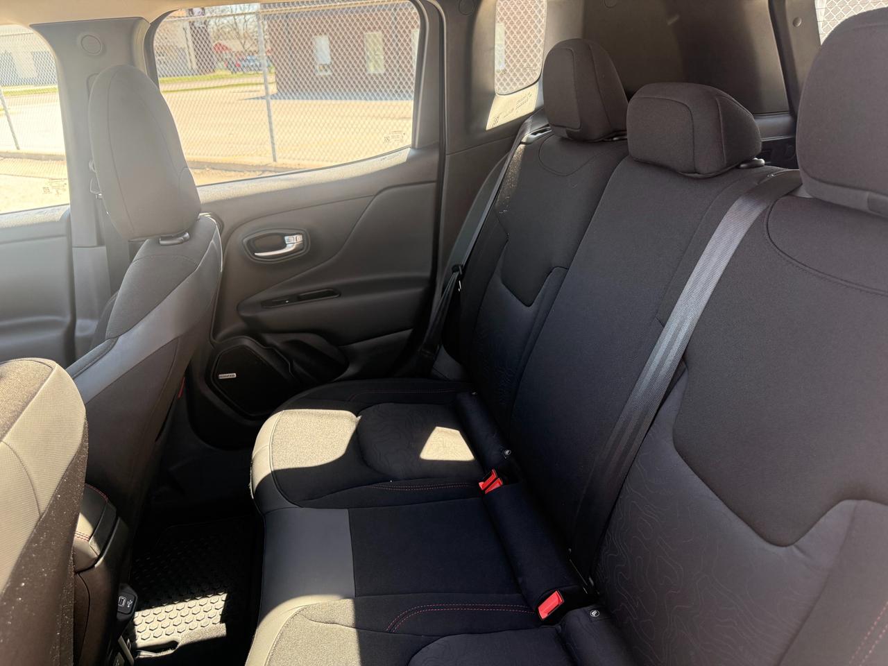 2021 Jeep Renegade Trailhawk Photo