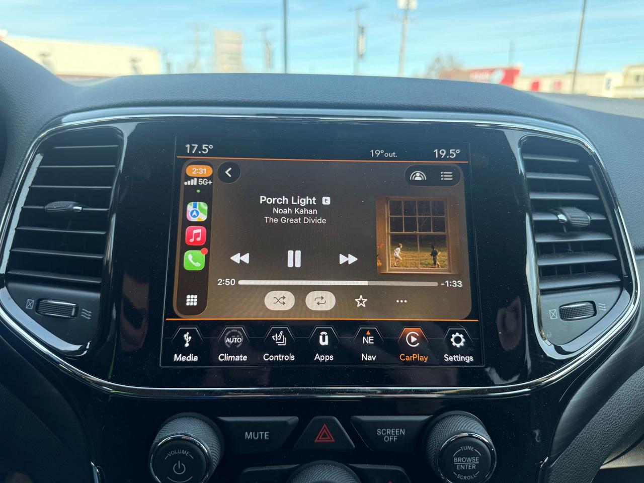 2021 Jeep Grand Cherokee Laredo Photo