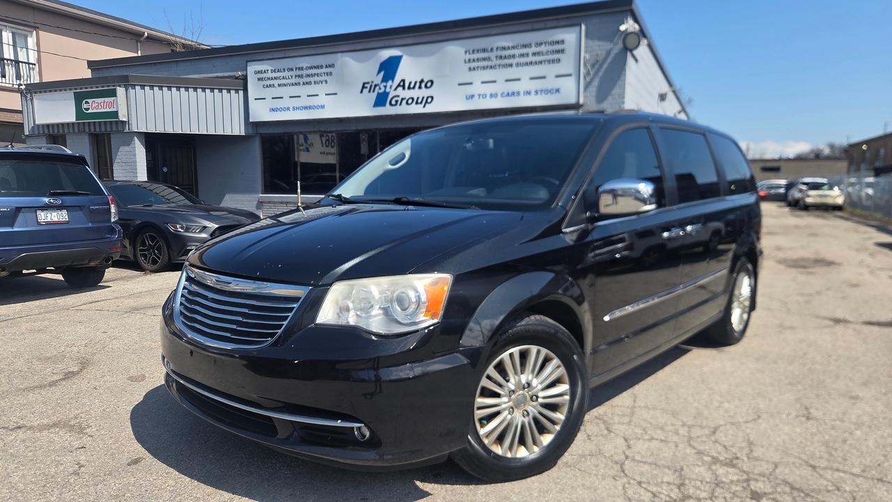 Used 2014 Chrysler Town & Country Limited for sale in Etobicoke, ON