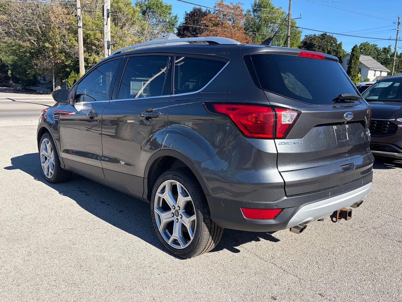 2019 Ford Escape Titanium 4WD Photo2