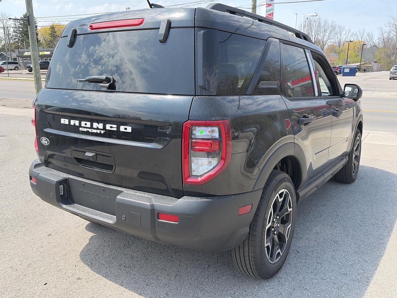 2026 Ford Bronco Sport OUTER BANKS 4x4 300A Photo