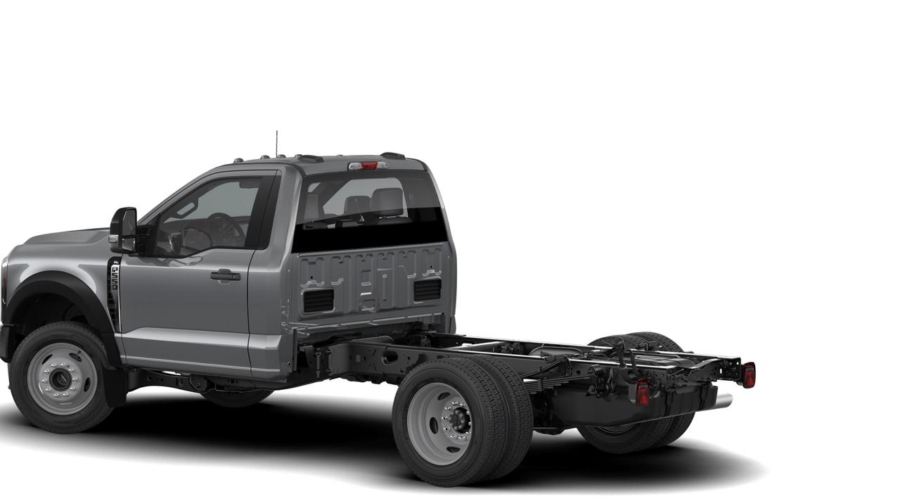 2026 Ford F-550 Super Duty DRW XL Photo