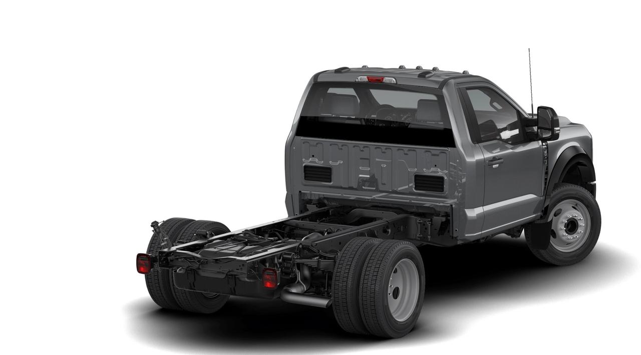 2026 Ford F-550 Super Duty DRW XL Photo5