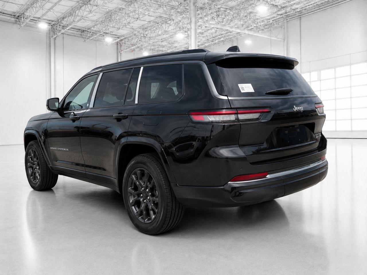2026 Jeep Grand Cherokee L L SUMMIT | Leather | Adv Pro Tech 4 | Obsidian Pkg Photo