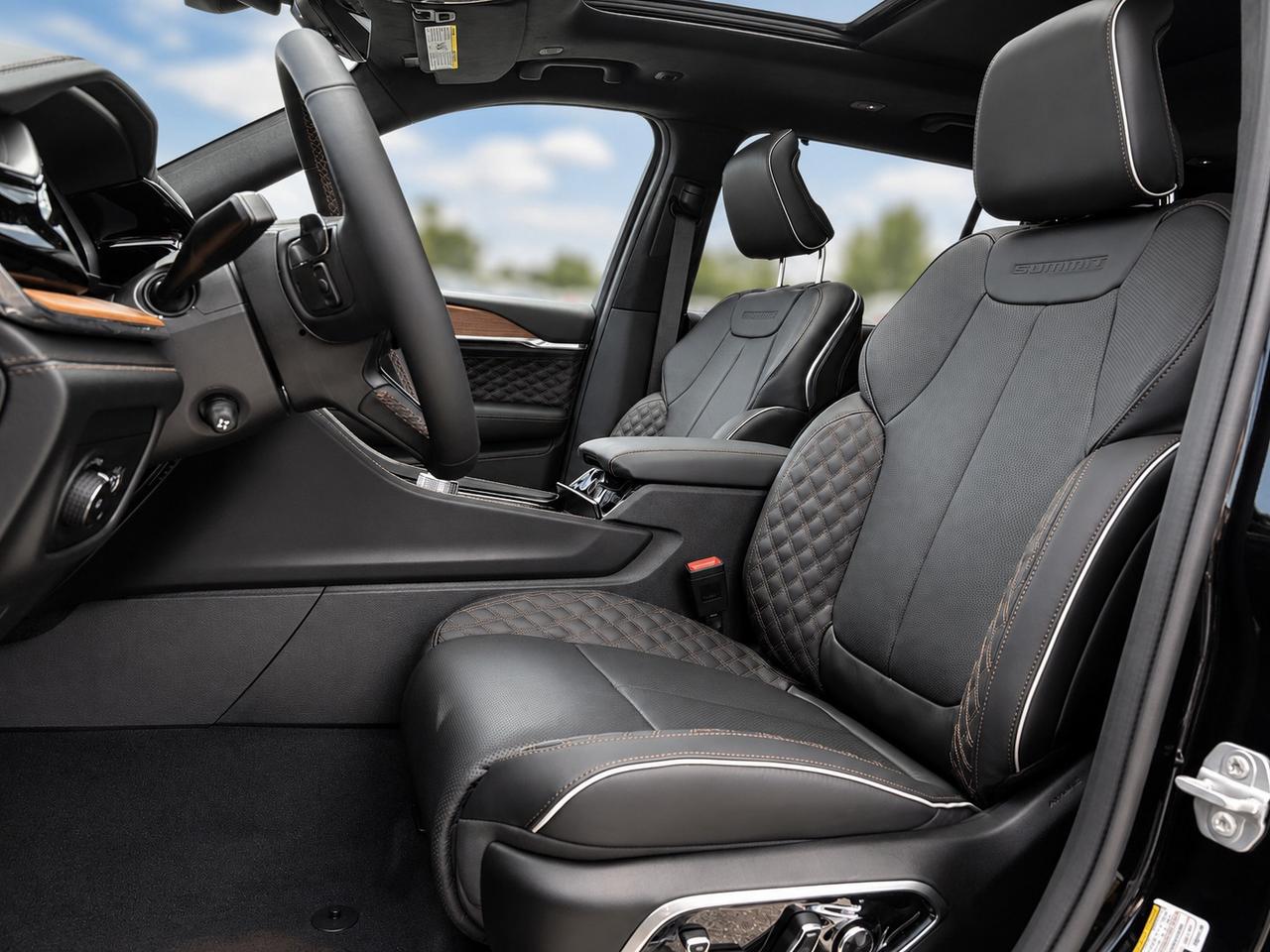 2026 Jeep Grand Cherokee L L SUMMIT | Leather | Adv Pro Tech 4 | Obsidian Pkg Photo