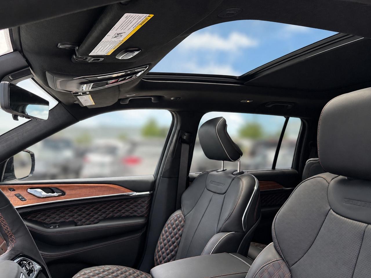 2026 Jeep Grand Cherokee L L SUMMIT | 7-PASS | Obsidian Pkg | Adv ProTech 4 Photo