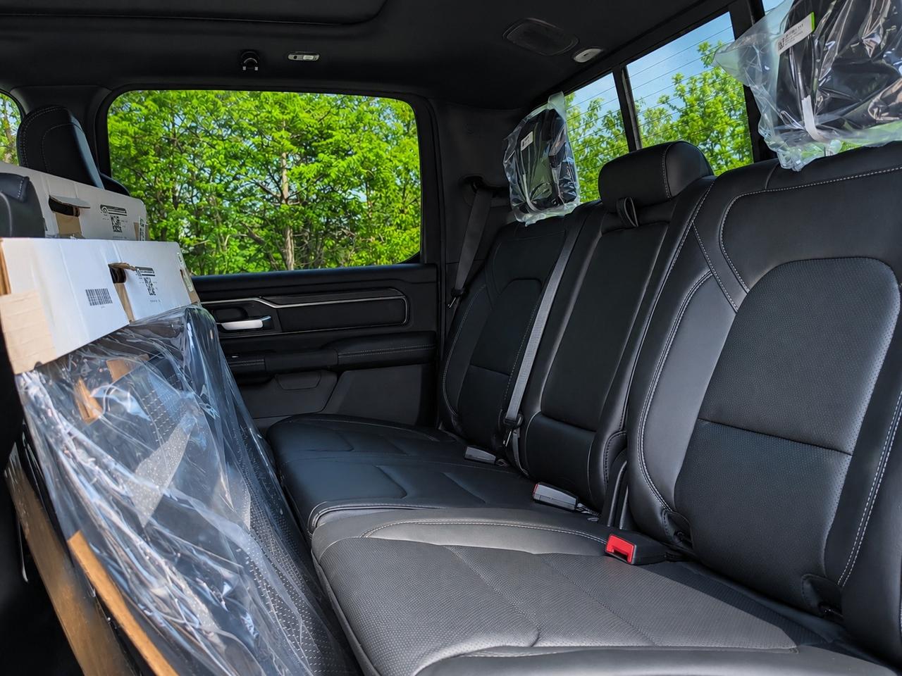 2026 RAM 1500 REBEL | Pano Roof | HEMI | Leather | Level 2 Photo