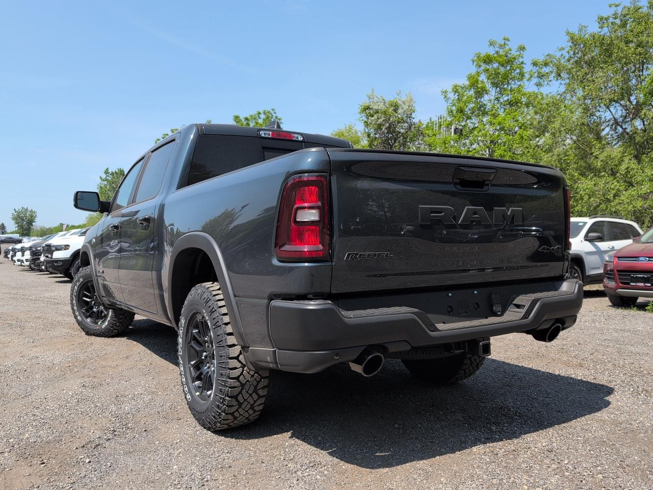 2026 RAM 1500 REBEL | Pano Roof | HEMI | Leather | Level 2 Photo3