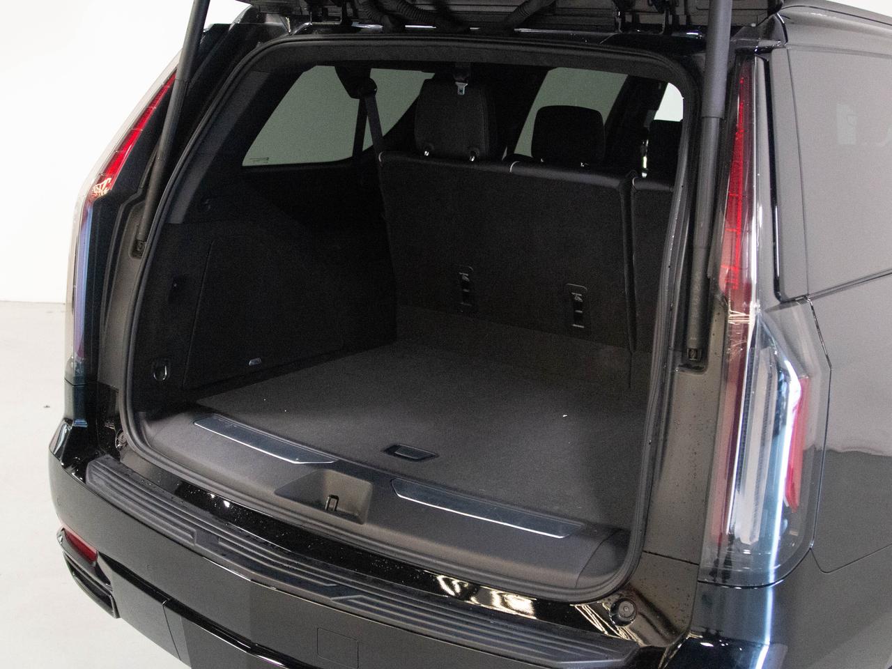 2022 Cadillac Escalade ESV SPORT PLATINUM | 7 PASS | 22 IN | ENTERTAIN PKG Photo