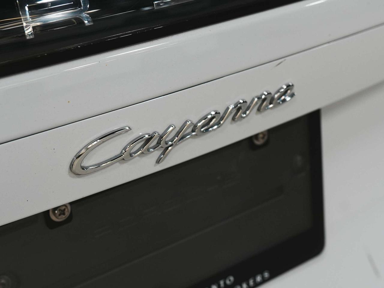 2020 Porsche Cayenne PREMIUM PKG | BOSE | PANO | 21 IN Photo