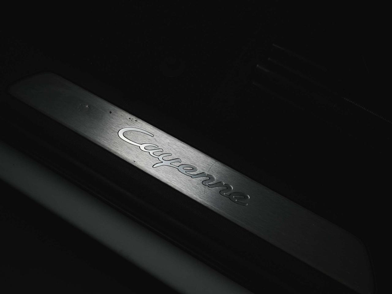 2020 Porsche Cayenne PREMIUM PKG | BOSE | PANO | 21 IN Photo