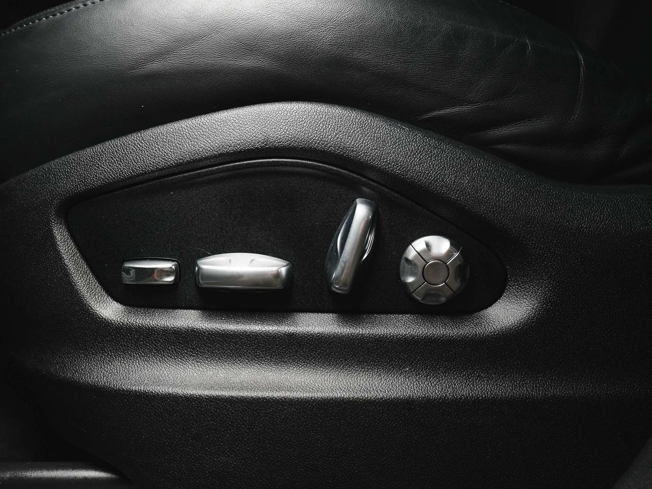 2020 Porsche Cayenne PREMIUM PKG | BOSE | PANO | 21 IN Photo