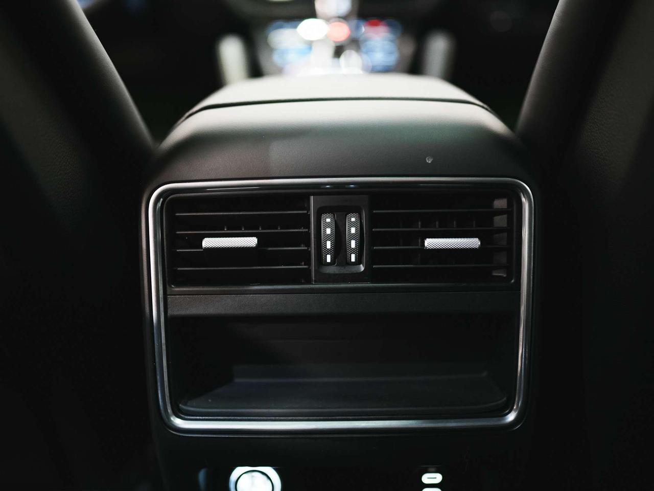 2020 Porsche Cayenne PREMIUM PKG | BOSE | PANO | 21 IN Photo