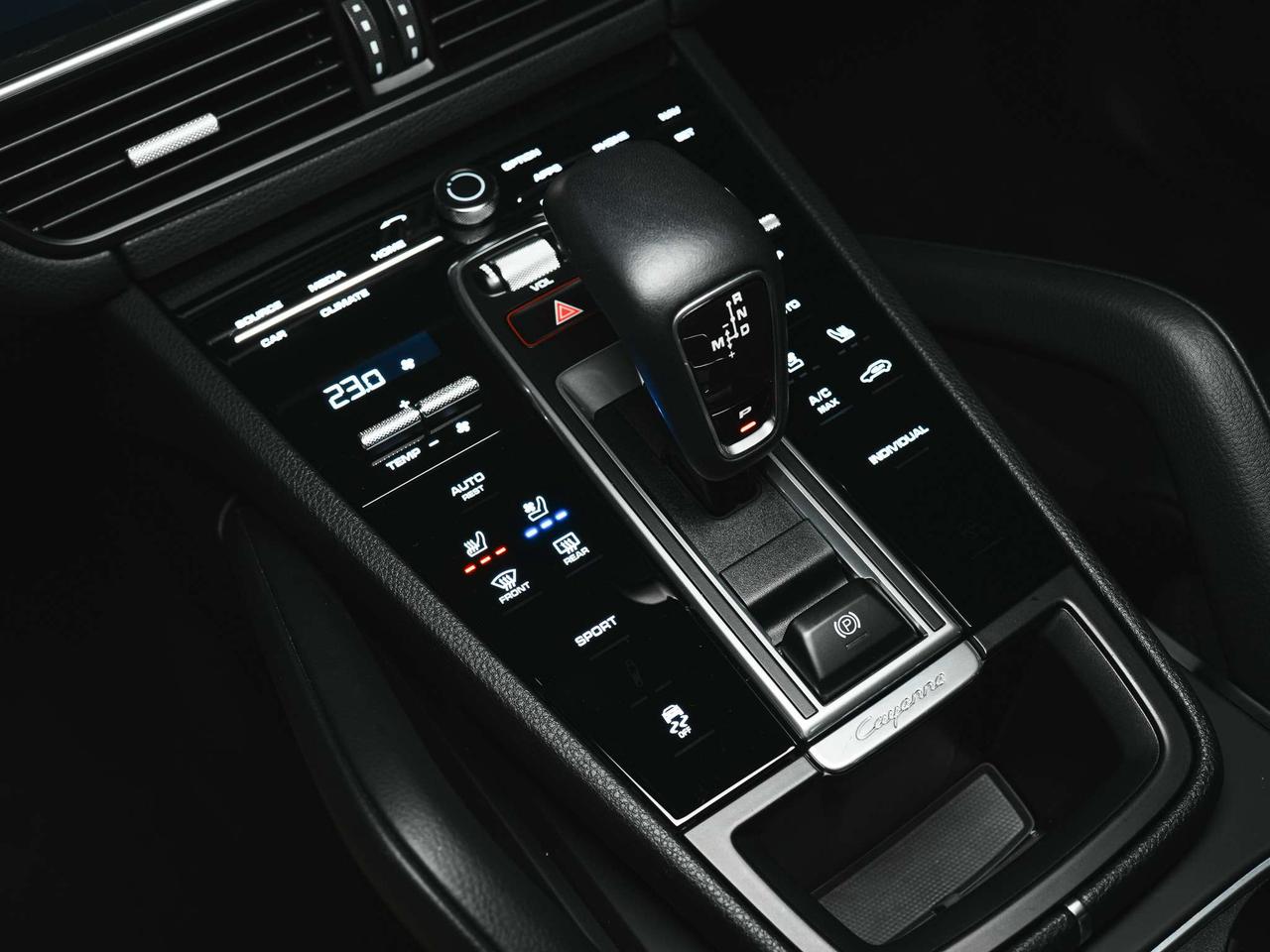2020 Porsche Cayenne PREMIUM PKG | BOSE | PANO | 21 IN Photo