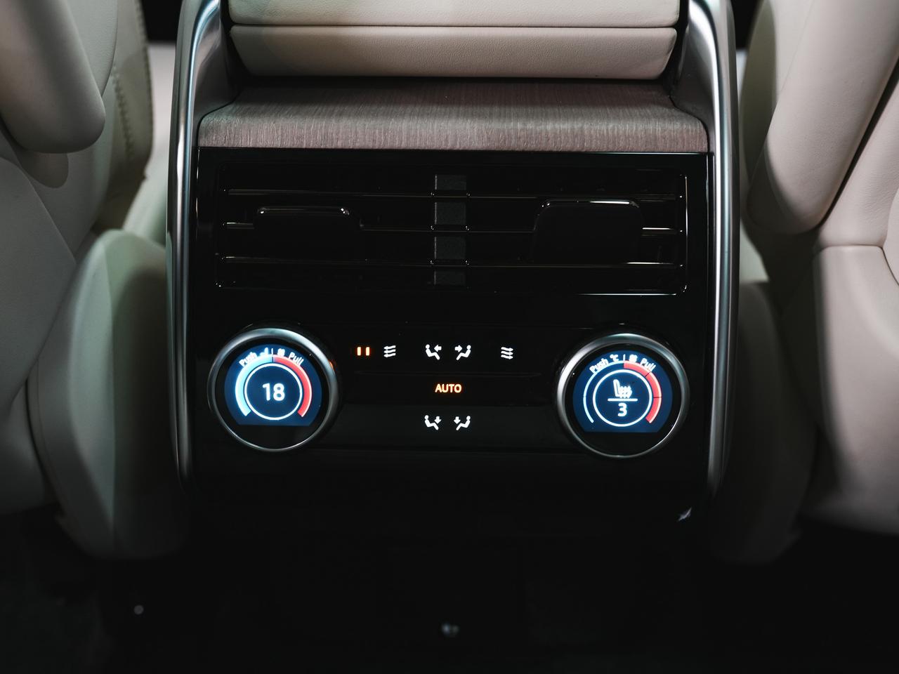 2023 Land Rover Range Rover P530 | FIRST OPTION | REAR EXCLUSIVE PKG | 23 IN Photo
