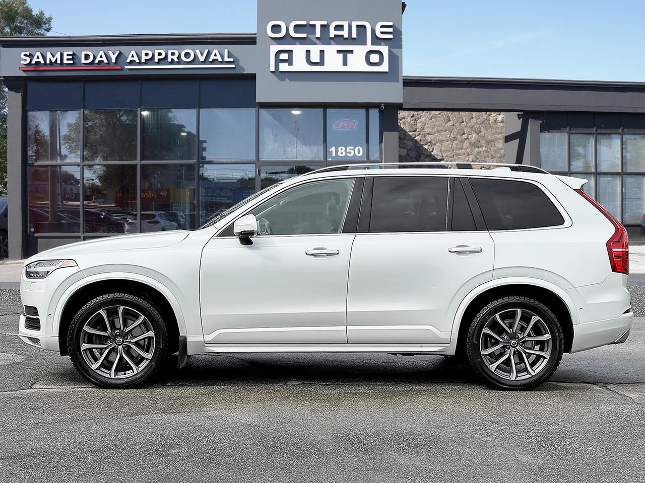 2018 Volvo XC90 T6 AWD Momentum Photo