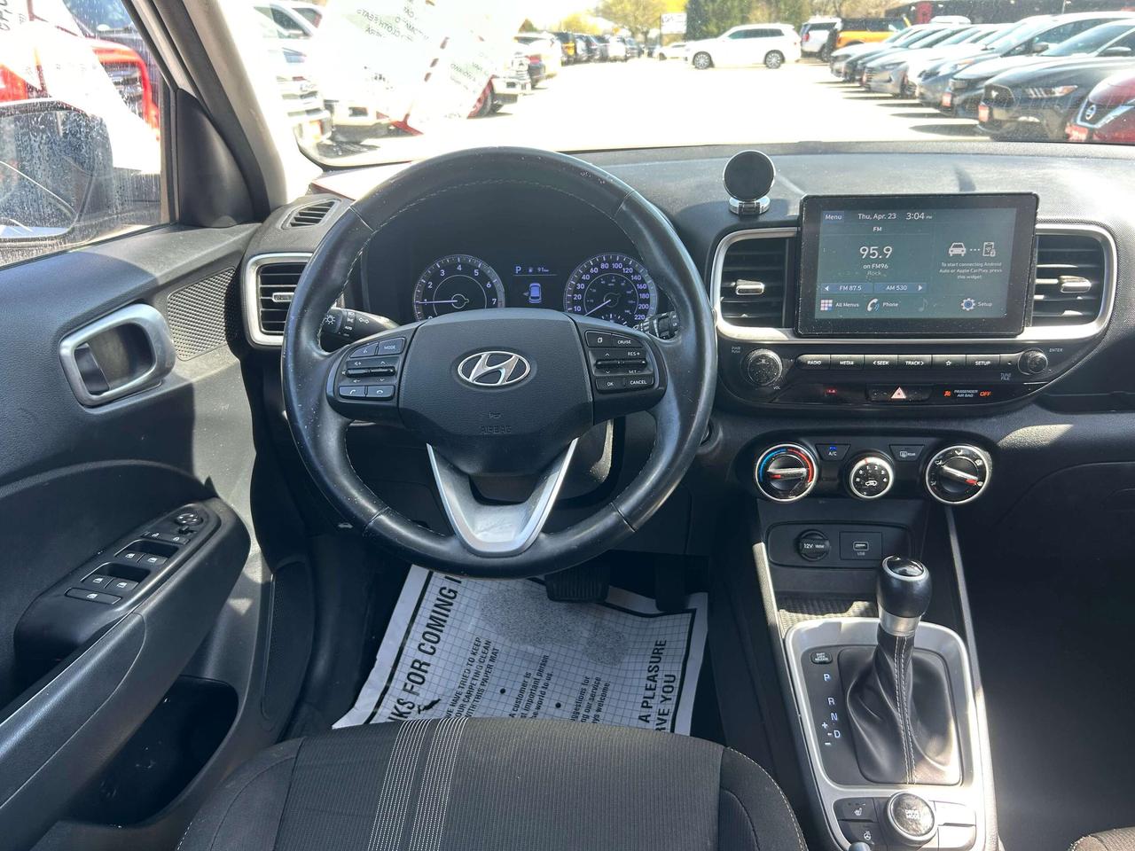2021 Hyundai Venue PREFERRED, CLEAN CARFAX, HEATED SEATS, BACK UP CAM - Photo #13