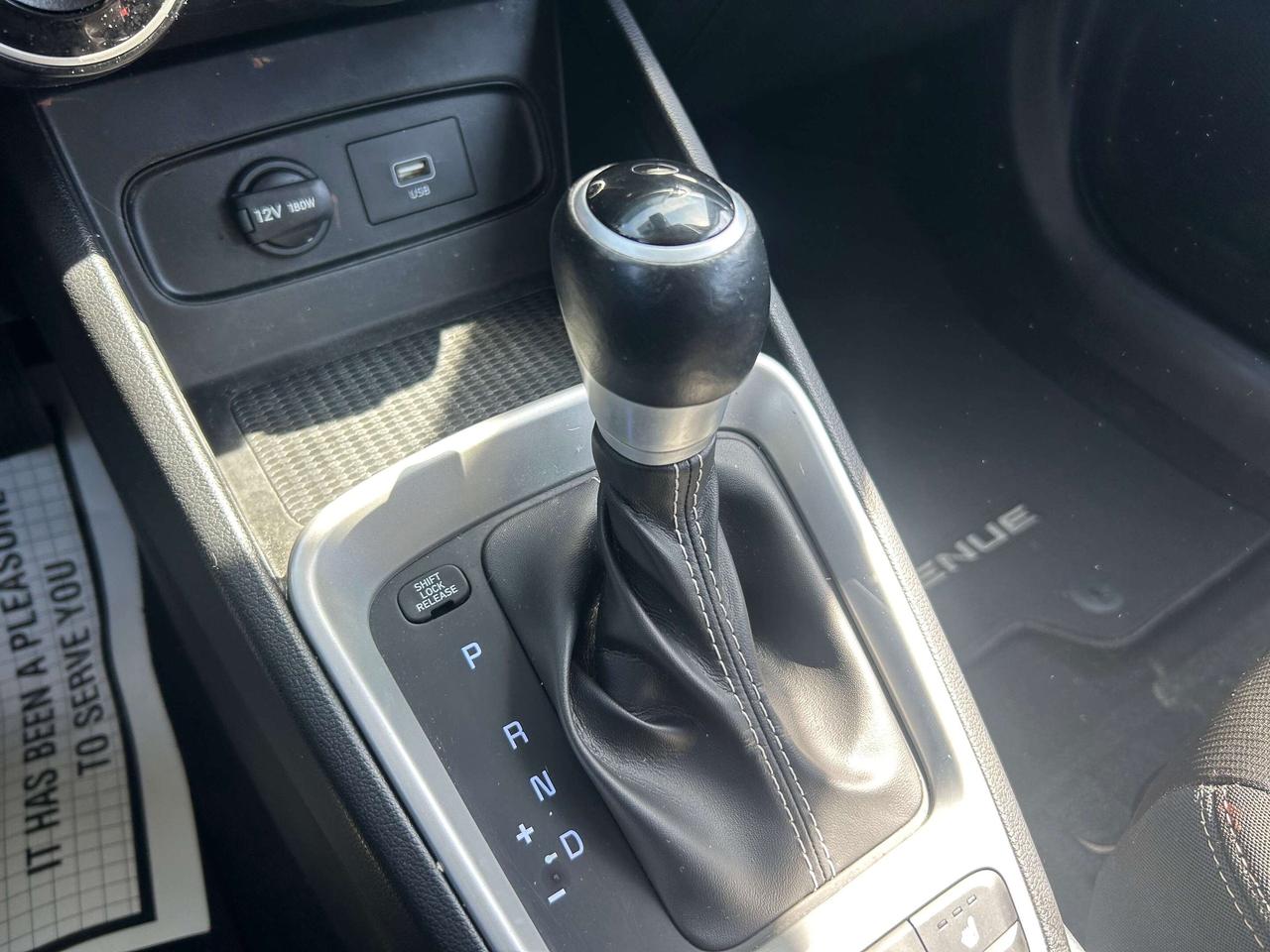 2021 Hyundai Venue PREFERRED, CLEAN CARFAX, HEATED SEATS, BACK UP CAM - Photo #15