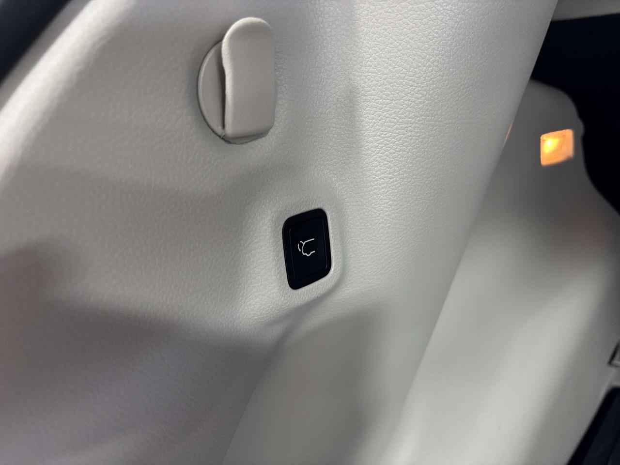 2018 Jeep Compass North 4X4|SELECTERRAIN|NAV|WHITELEATHER|RMSTART|+ Photo