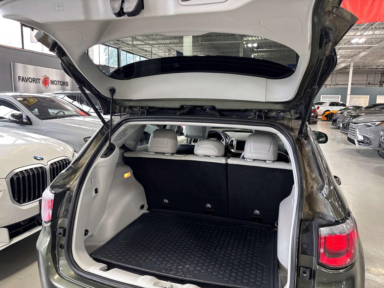 2018 Jeep Compass North 4X4|SELECTERRAIN|NAV|WHITELEATHER|RMSTART|+ Photo