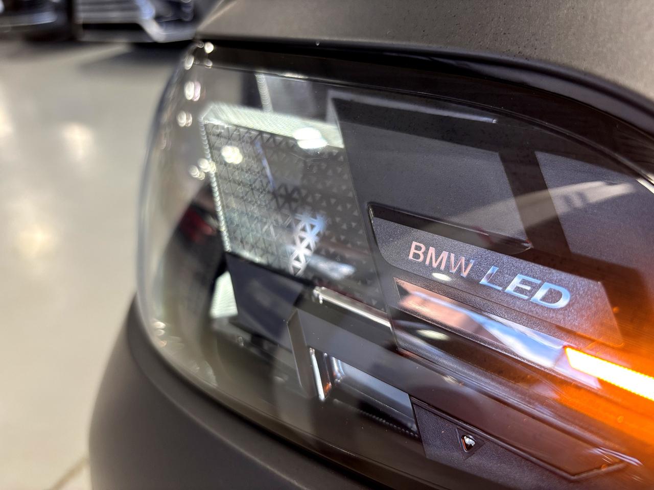 2025 BMW X6 M60i xDrive|COUPE|NO LUX TAX|MATTEWRAP|CREAMSEATS| Photo3