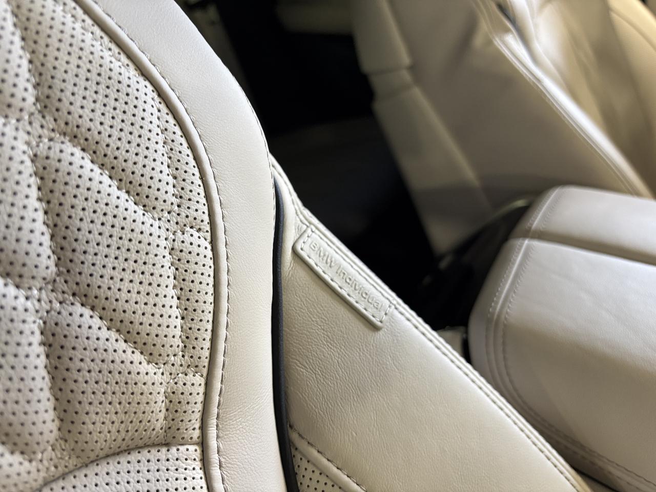 2025 BMW X6 M60i xDrive|COUPE|NO LUX TAX|MATTEWRAP|CREAMSEATS| Photo
