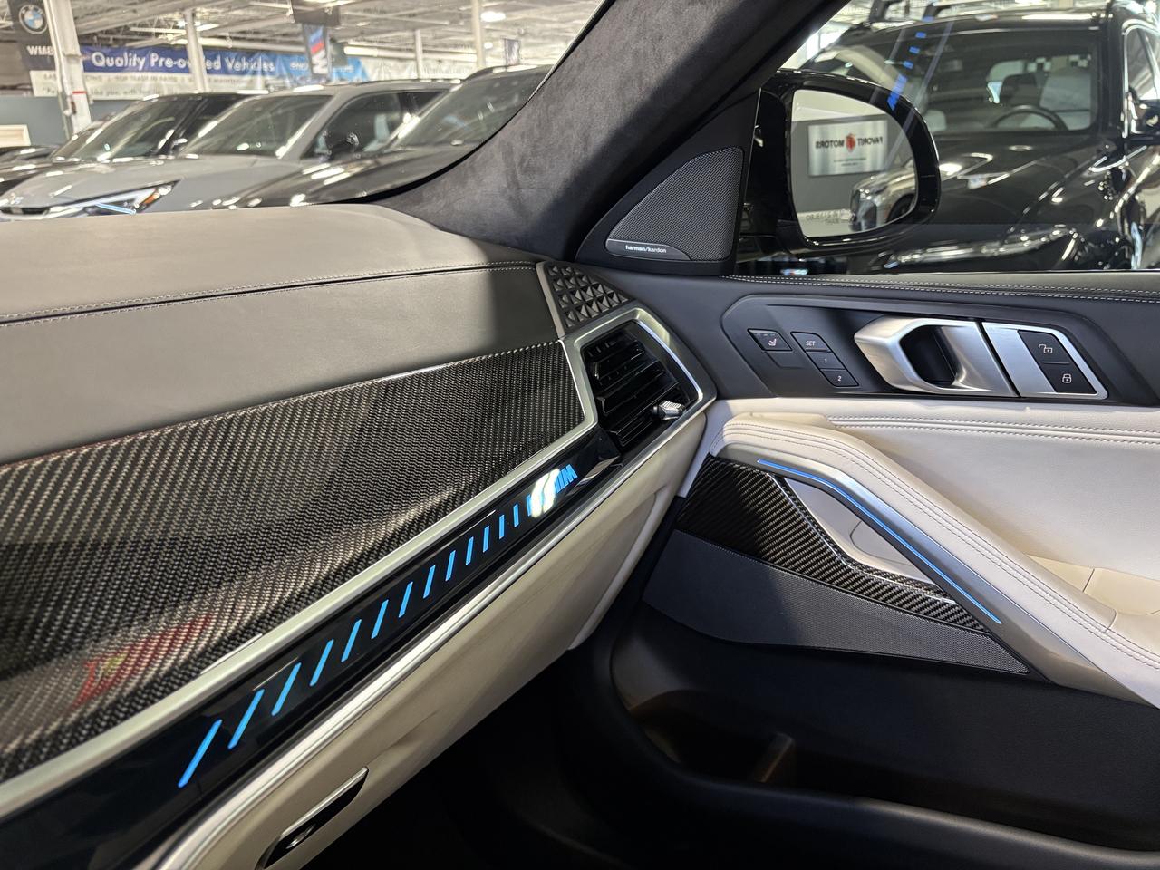 2025 BMW X6 M60i xDrive|COUPE|NO LUX TAX|MATTEWRAP|CREAMSEATS| Photo
