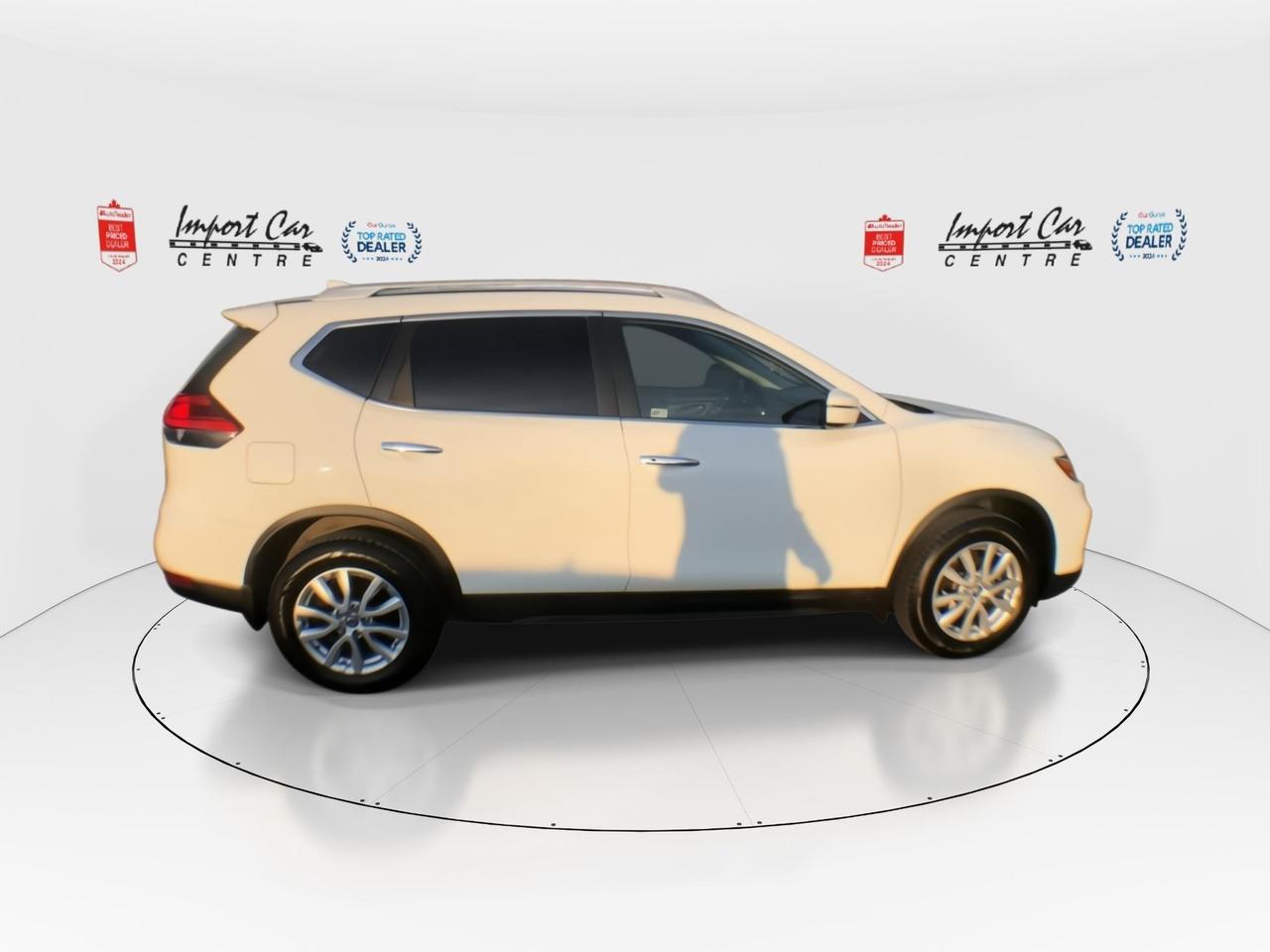 2017 Nissan Rogue SV AWD, HTD. SEATS, BK.CAM, ALLOYS Photo