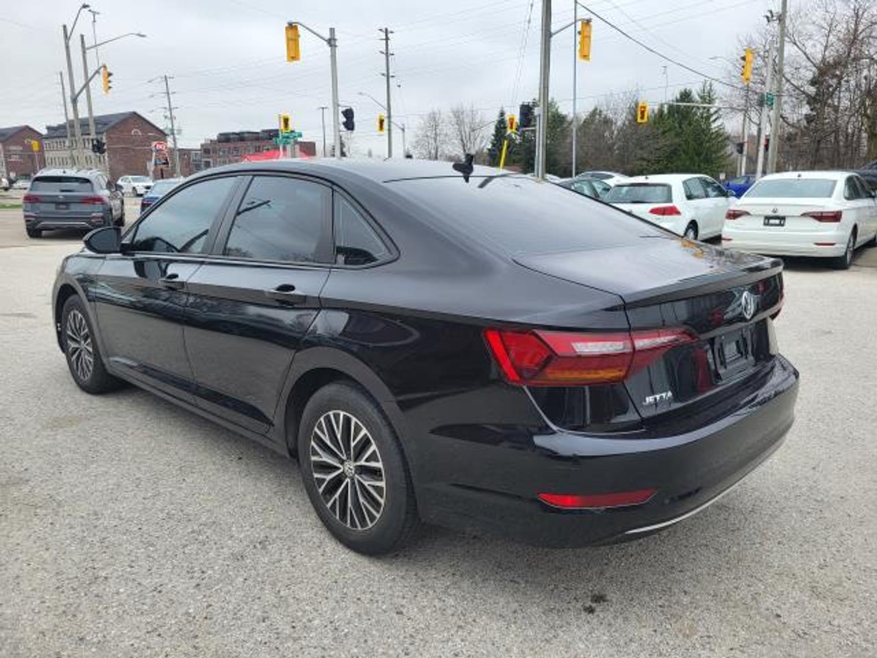 2019 Volkswagen Jetta HIGHLINE Photo
