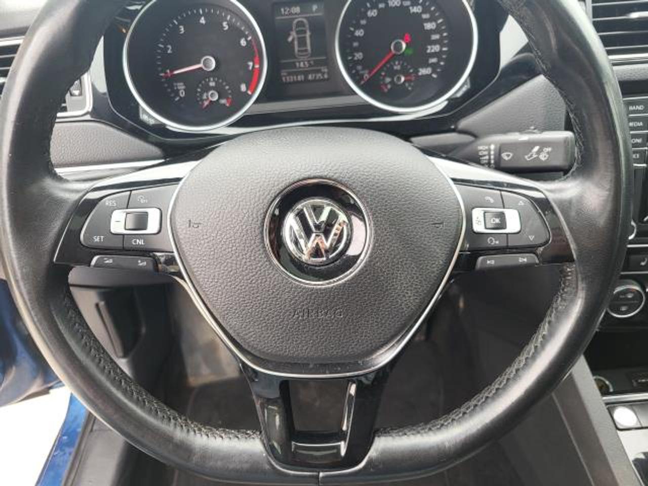 2017 Volkswagen Jetta wolfsburg Photo