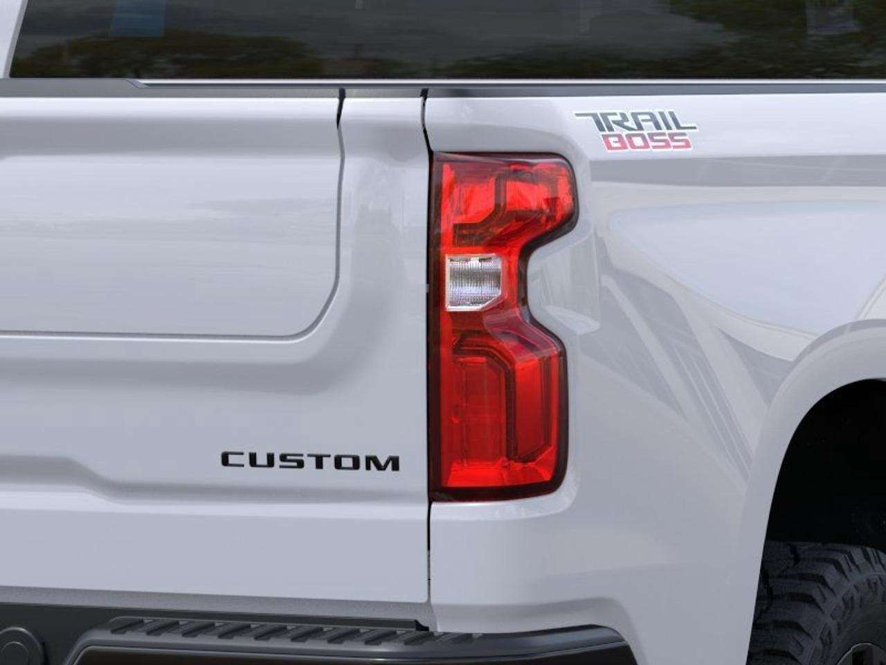 2026 Chevrolet Silverado 1500 Custom Trail Boss Crew Cab Short Box 4-Wheel Drive Custom Trail Boss Photo