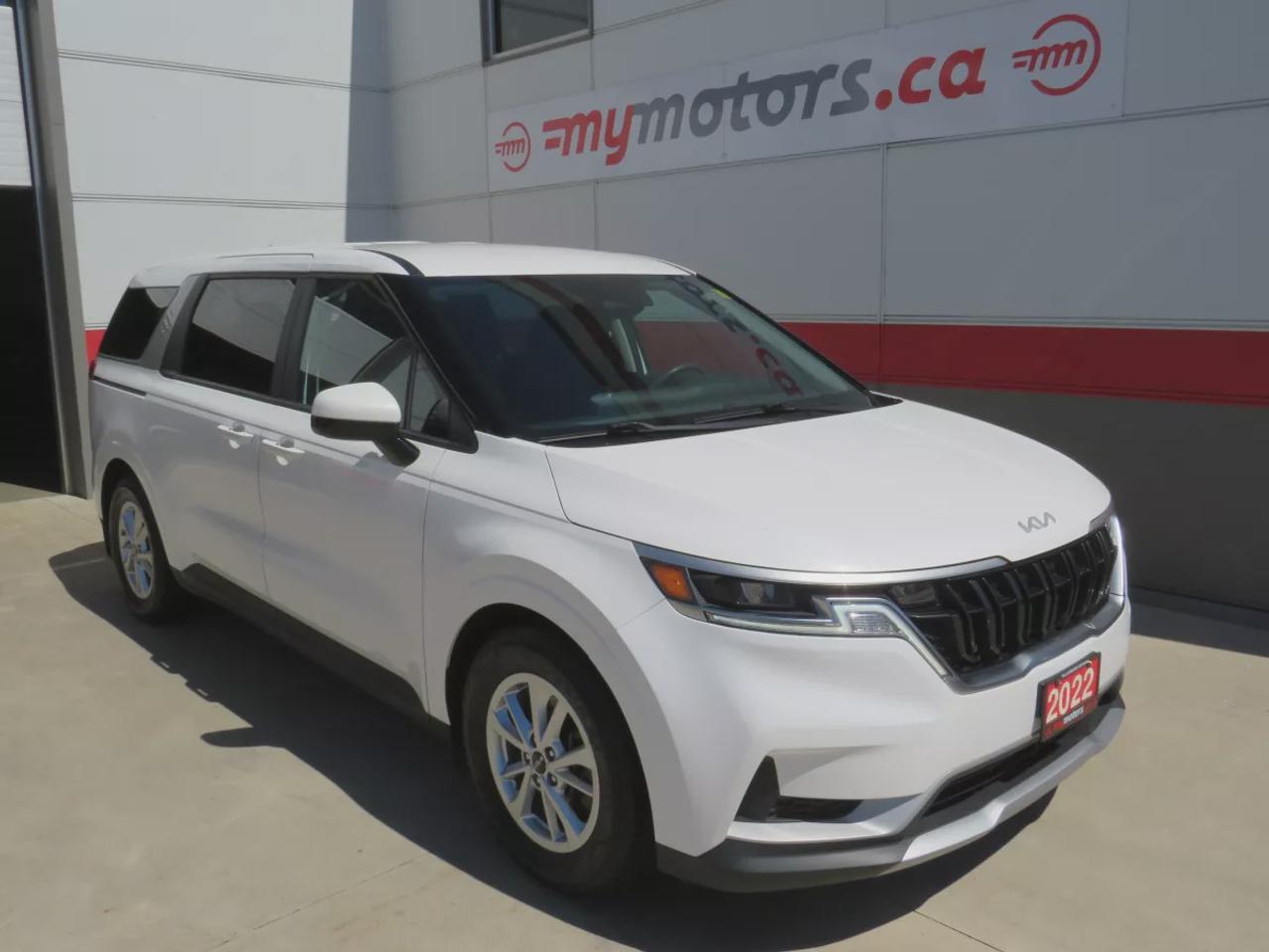 2022 Kia Carnival LX | Clean Title No Accidents | 7 passenger | Stow and Go Seating | Digital Touchscreen | Reverse Camera | USB | Aux Photo0