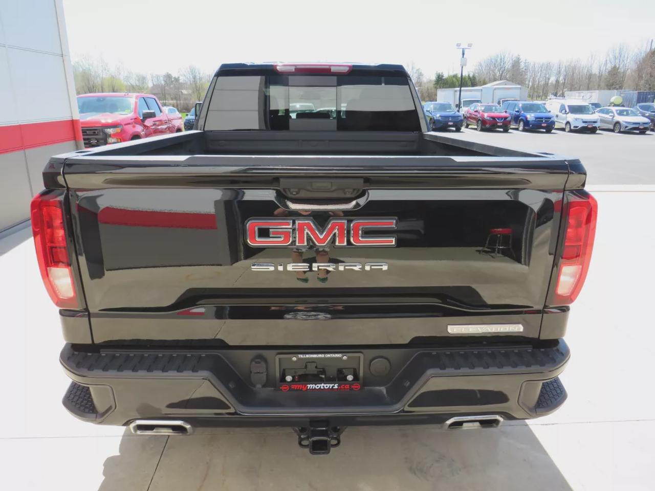 2024 GMC Sierra 1500 Elevation | Clean Title No Acidents | 4WD | Trailer Hitch | Running Boards | Front Tow Hooks | Bose Sound | Photo