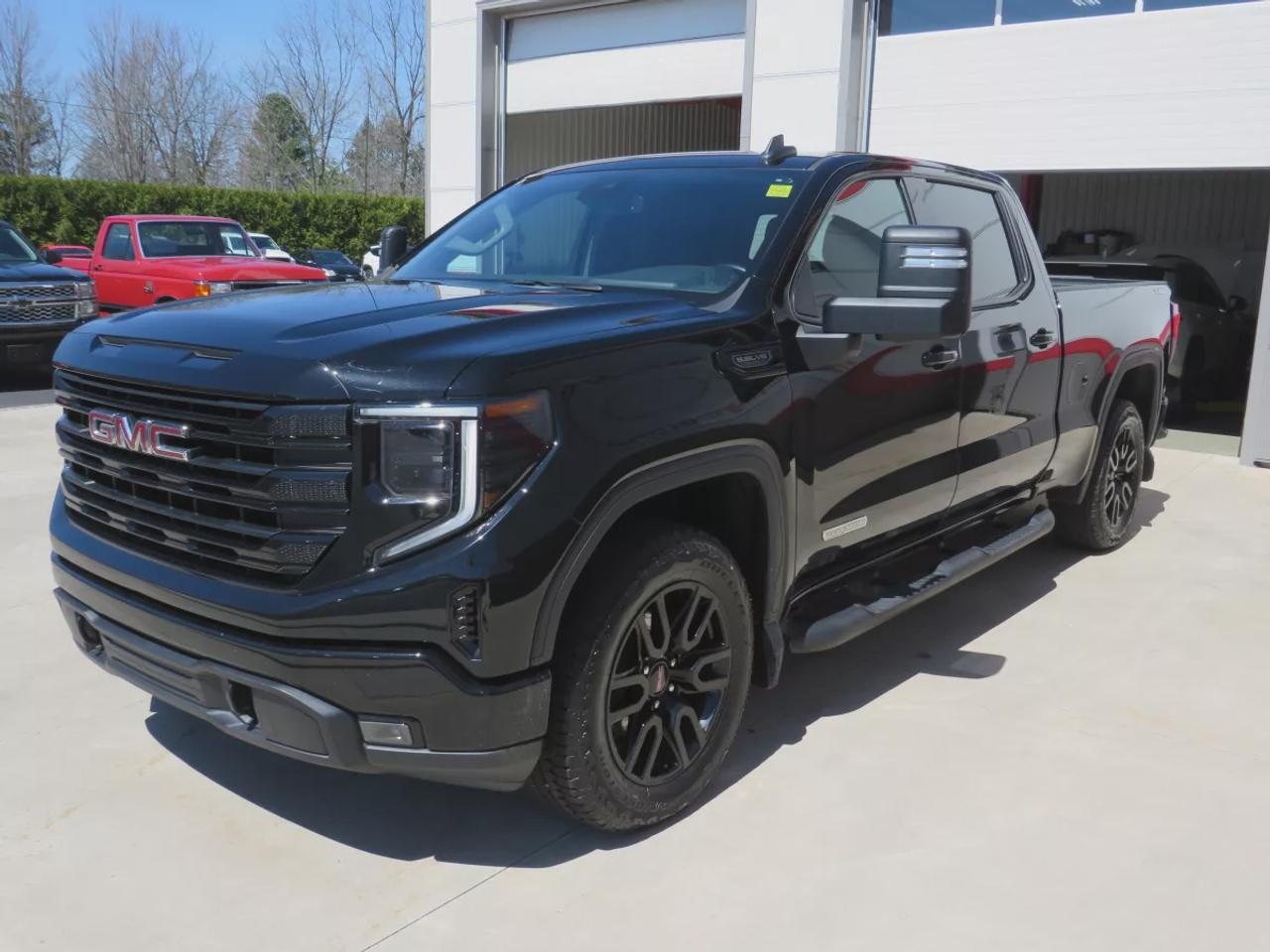 2024 GMC Sierra 1500 Elevation | Clean Title No Acidents | 4WD | Trailer Hitch | Running Boards | Front Tow Hooks | Bose Sound | Photo