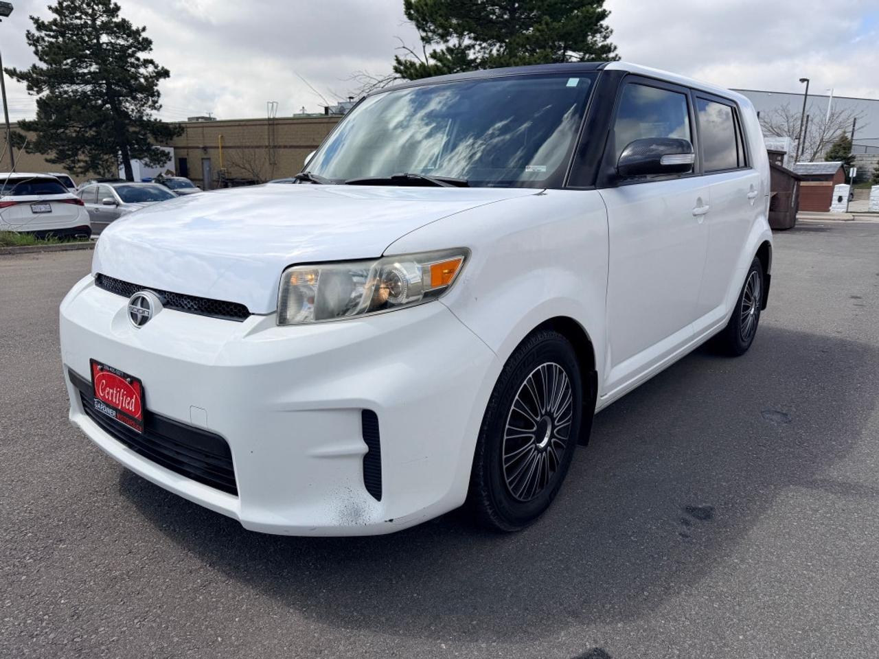 2012 Scion xB Release Series 9.0 4dr Wagon (2.4L 4cyl 5M) Photo0