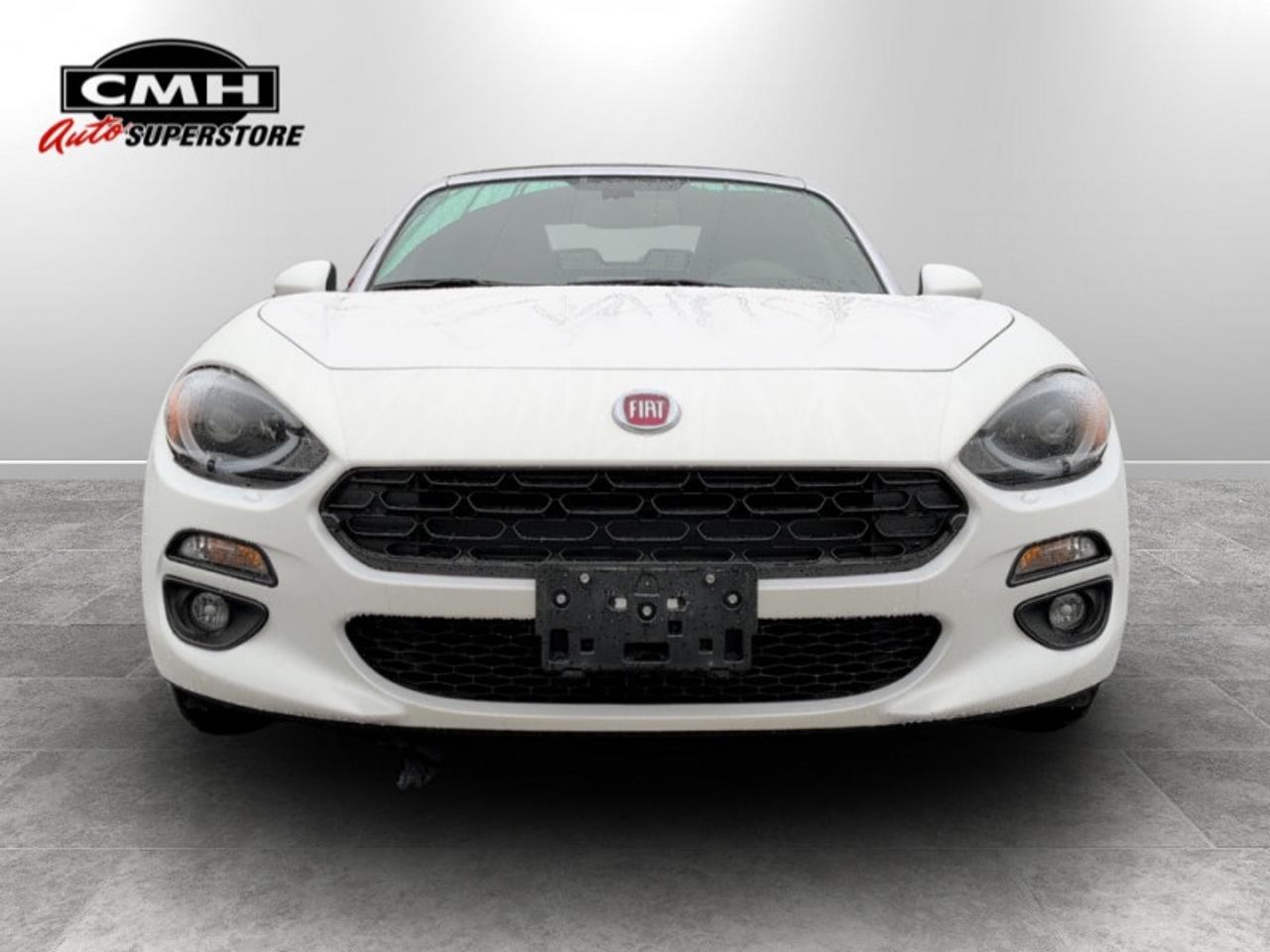 2017 Fiat 124 Spider Lusso  **PREMIUM COLLECTION** Photo
