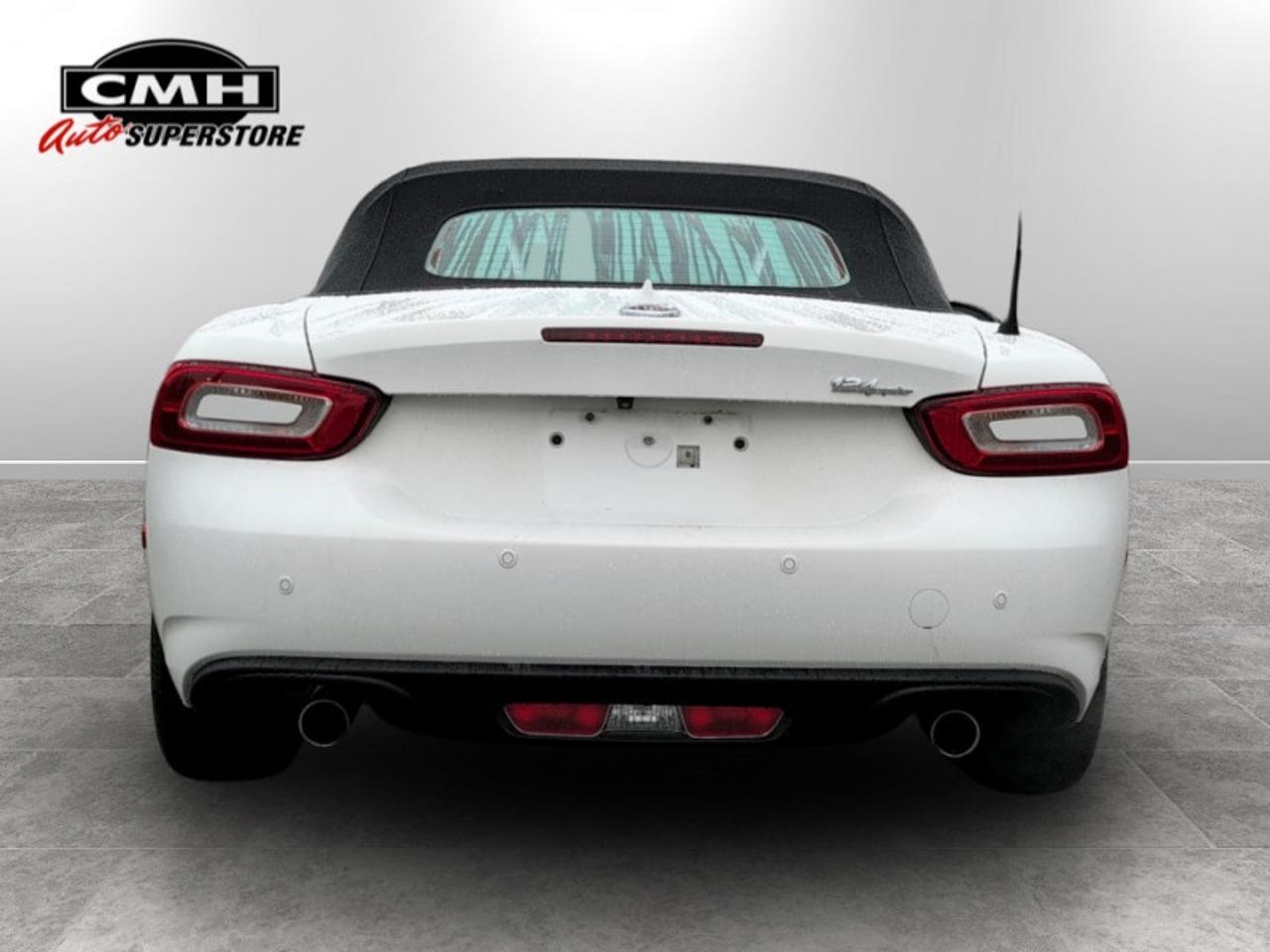 2017 Fiat 124 Spider Lusso  **PREMIUM COLLECTION** Photo4