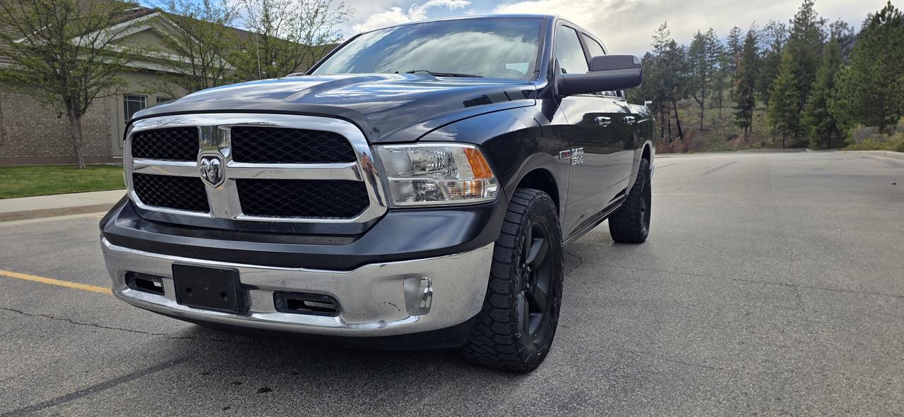 Used 2015 RAM 1500 SLT Crew Cab SWB 4WD for sale in West Kelowna, BC