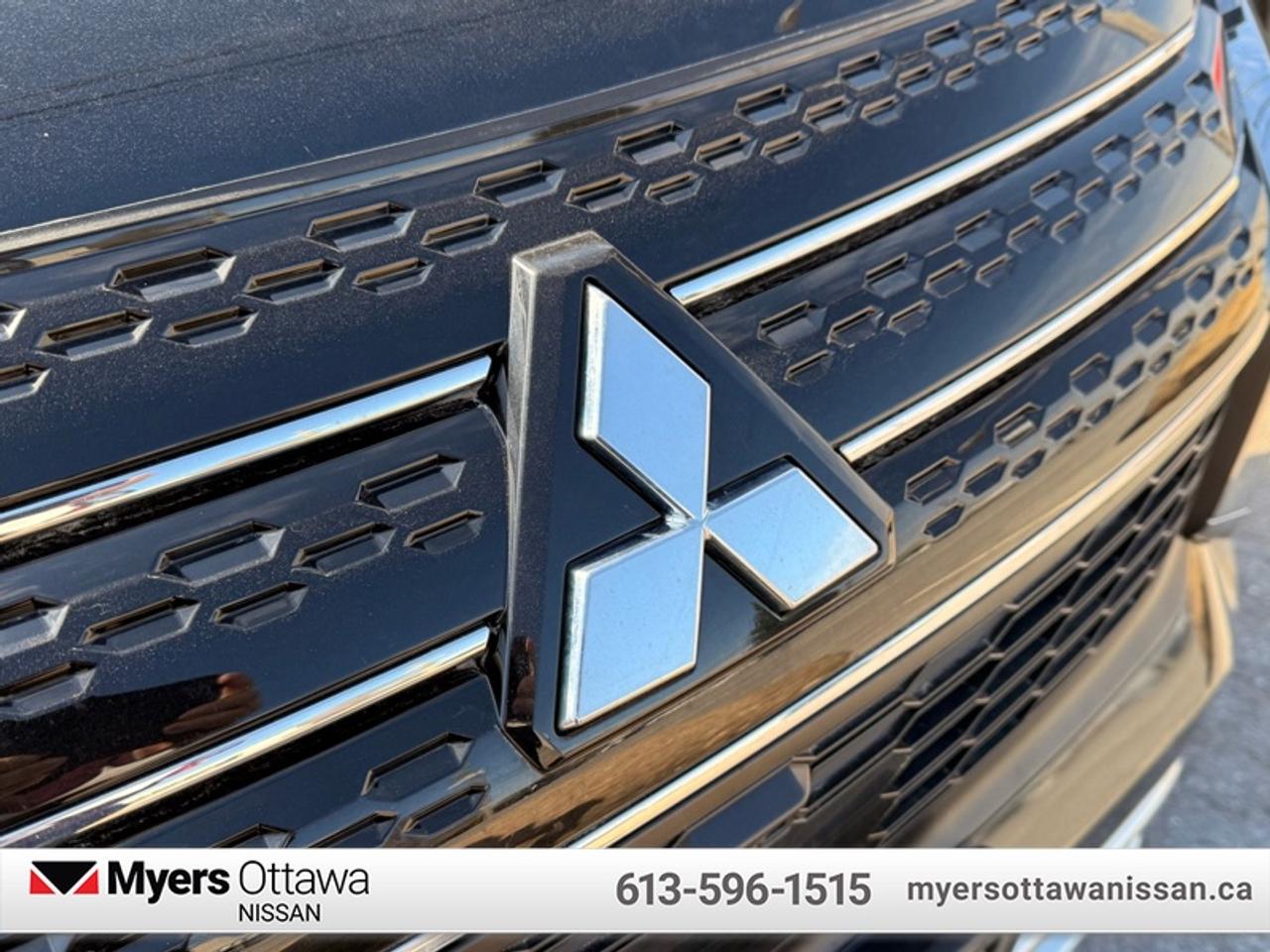 2024 Mitsubishi Outlander Plug-In Hybrid LE Photo