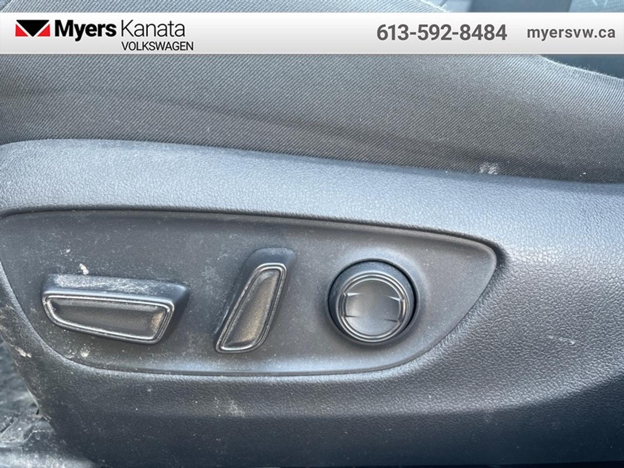 2021 Toyota RAV4 XLE AWD  - Sunroof -  Power Liftgate Photo