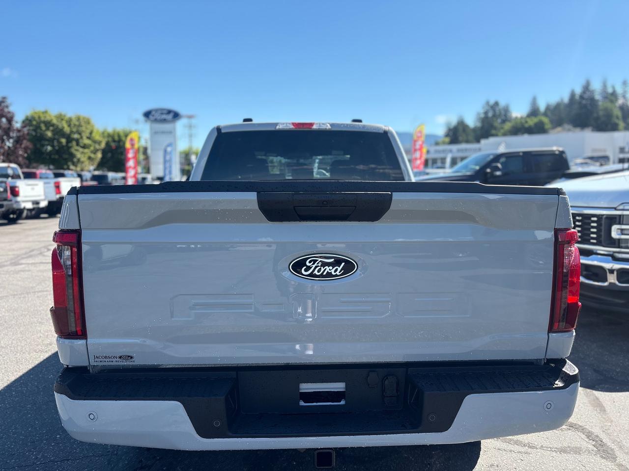 2026 Ford F-150 XLT Photo3
