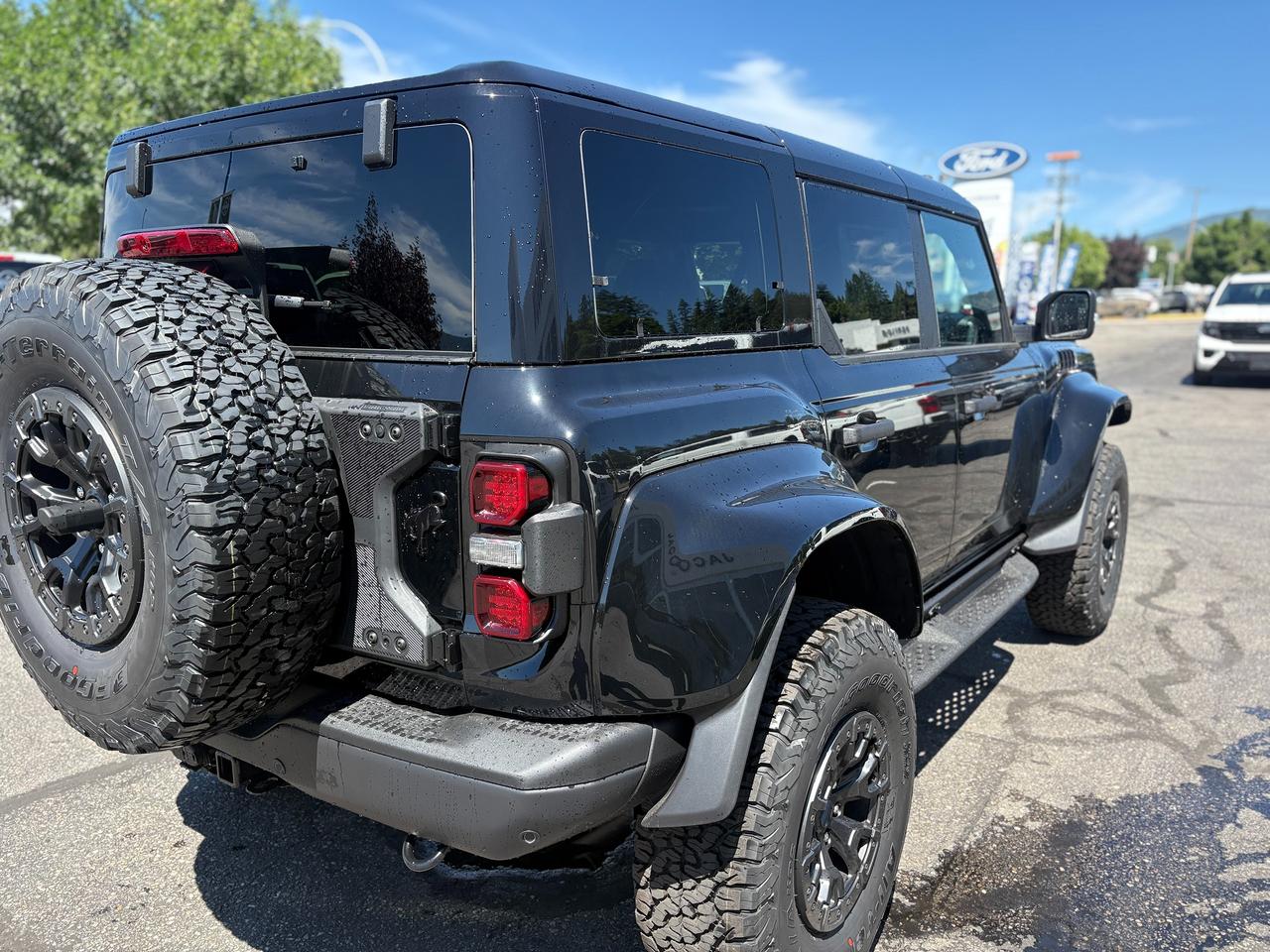 2026 Ford Bronco Raptor Photo4